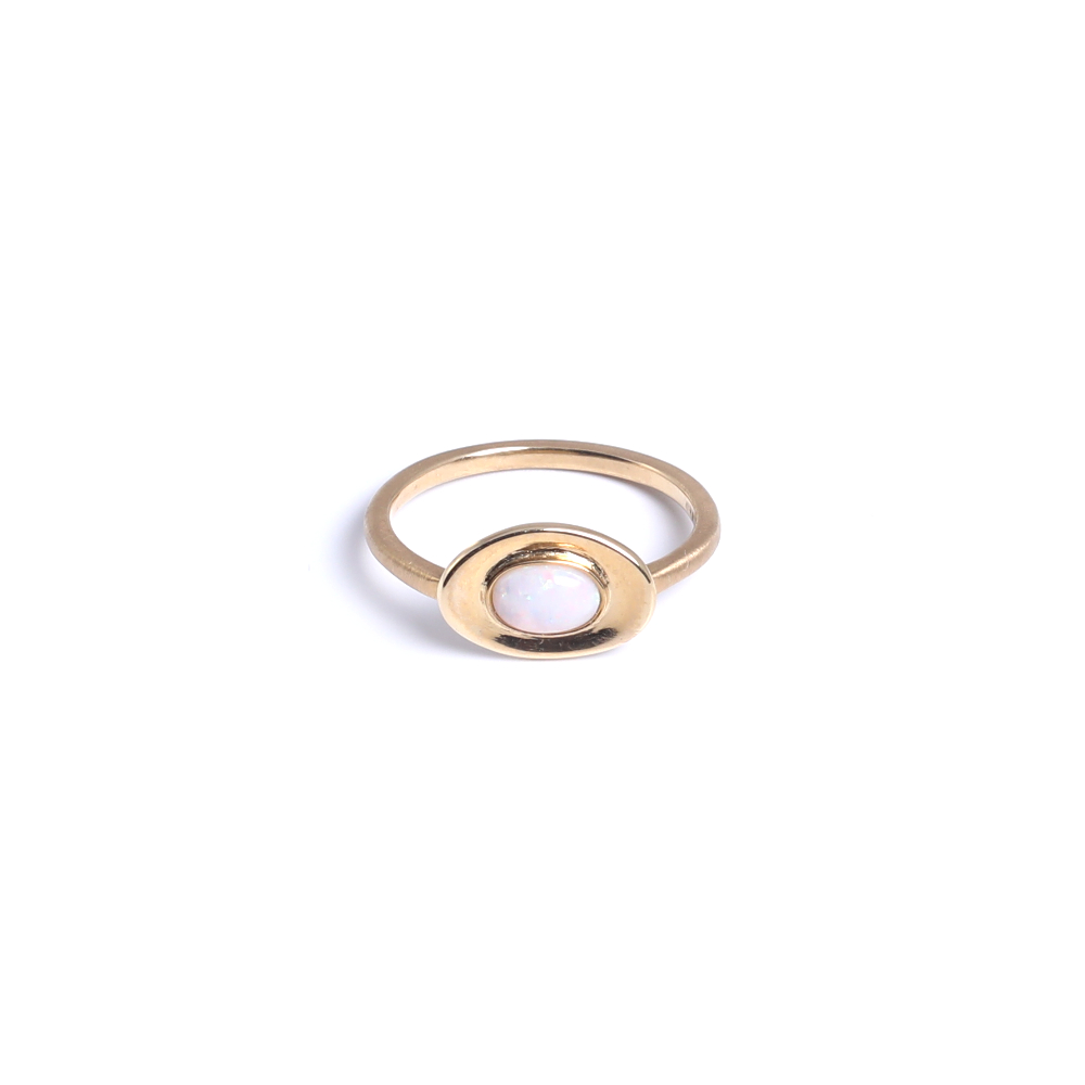 Schiko Ring weißer Opal – Gold – Handarbeit